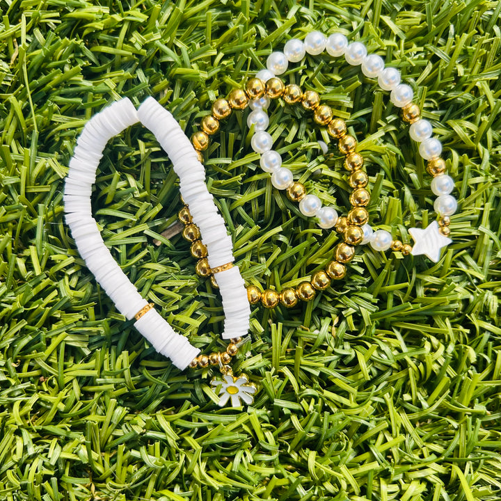 3 Flower Bracelet Stack – White Pearl